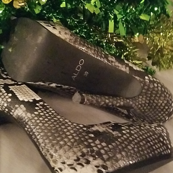 Aldo Snakeskin High Heels - Picture 7 of 8